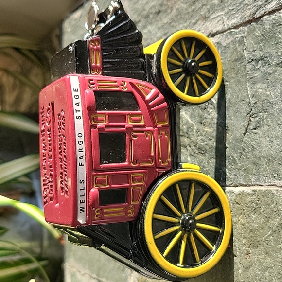 Wells Fargo Accents Vintage 998 Wells Fargo Stagecoach Cast Iron